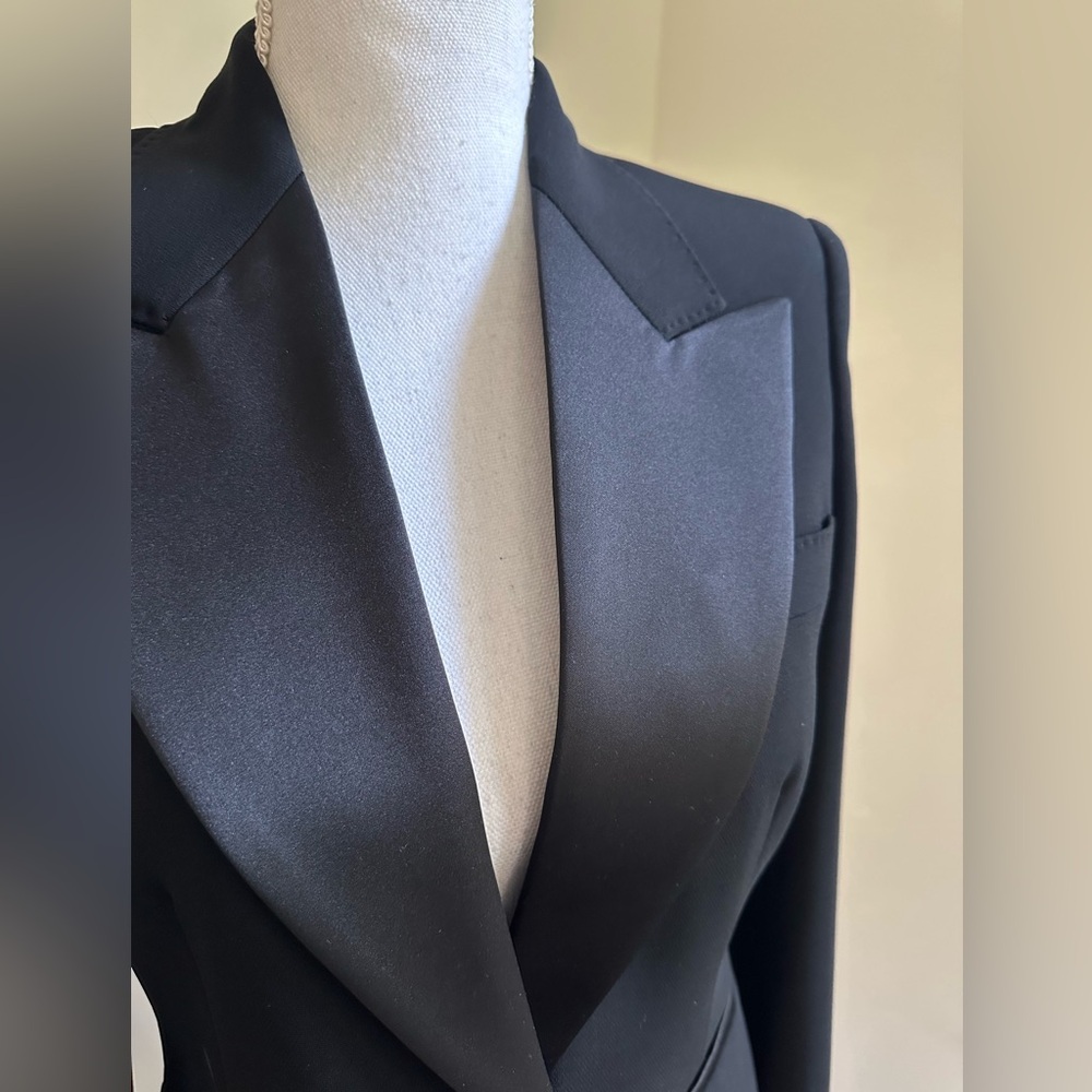 MaxMara Black Tuxedo Jacket Blazer NEW with Tags size 6 - Picture 3 of 10